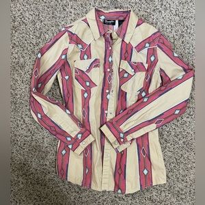 Vintage wrangler retro pearl snap button down